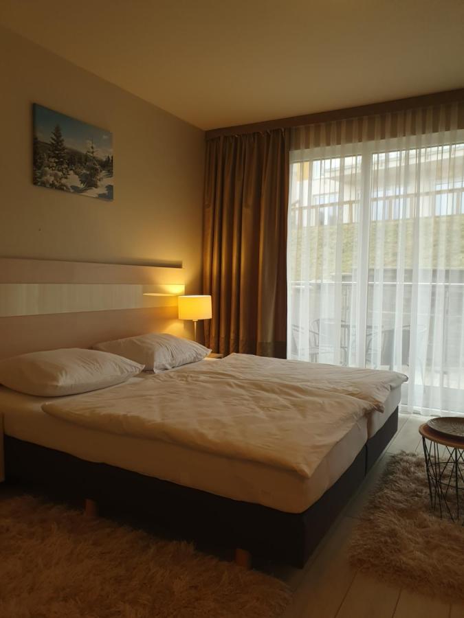 Apartament Sienna Czarna Gora Ischgl 18 Экстерьер фото